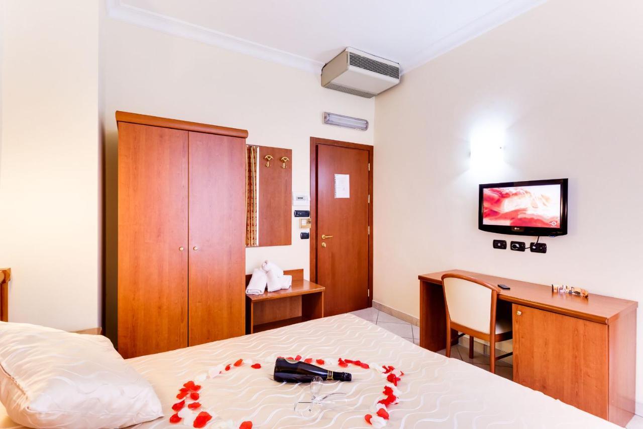 Hotel Suite Caesar Rome Luaran gambar