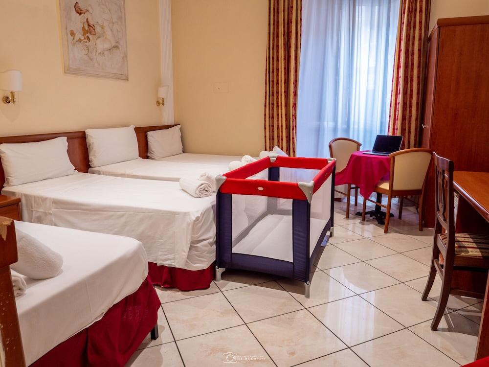 Hotel Suite Caesar Rome Luaran gambar